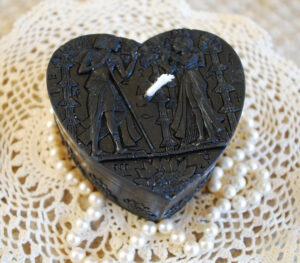 Beeswax Candle Black Egyptian Heart