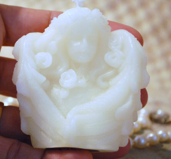 White Beeswax TIny Cupid Candle